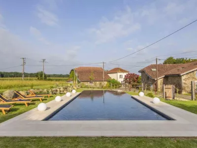Piscine traditionnelle à Biarritz, Bidart, Bayonne et Anglet 